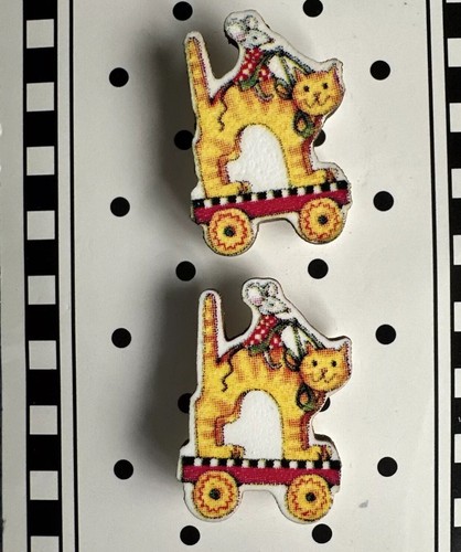 2 Daisy Kingdom Novelty Cat Buttons on Original Button Card New ME678 VTG’90 A+ - Picture 2 of 8