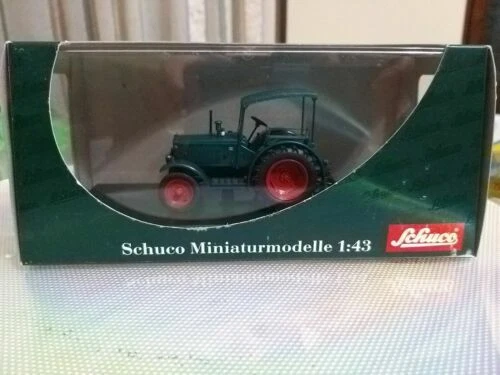Modellini statici di auto, furgoni e camion trattori Scala 1:43 Schuco