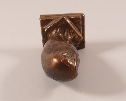 Briefbeschwerer Paperweight Eule / Uhu auf Büchern Bronze - Bild 5 von 6