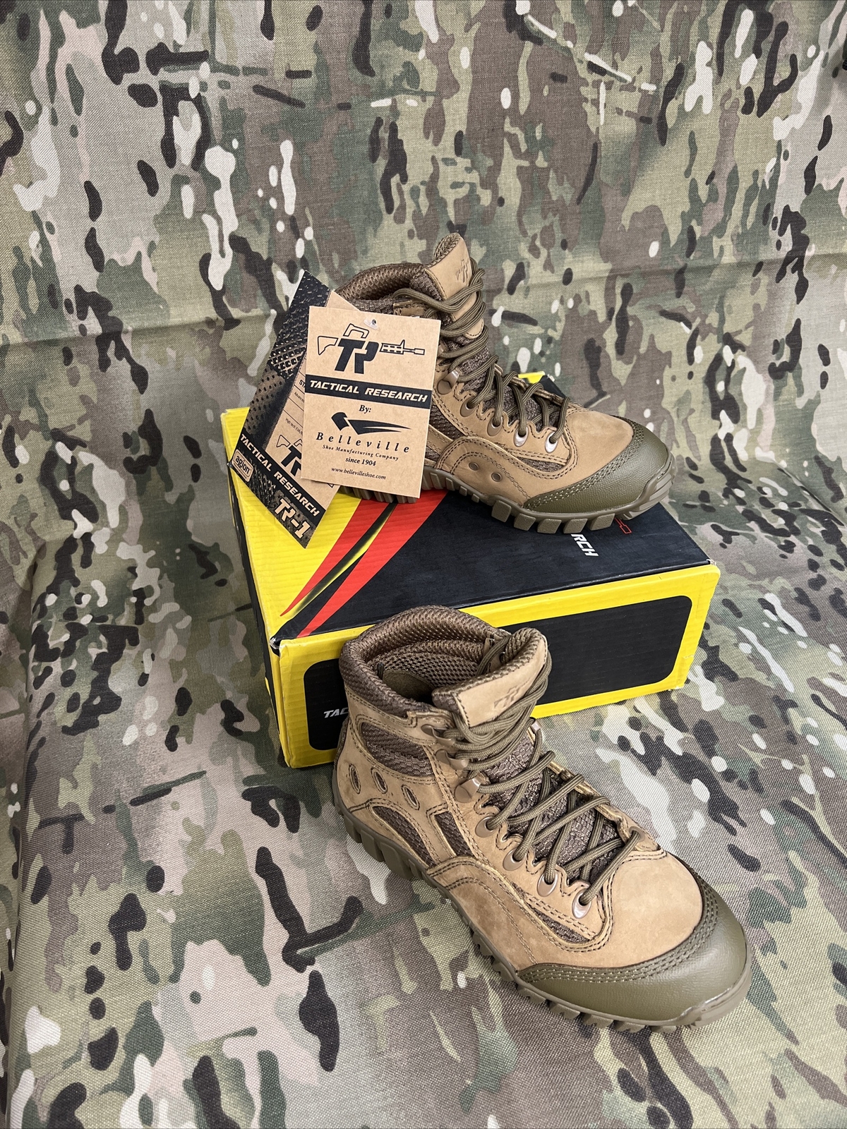TR Range Runner TR555 Mens Boots,Size 4 