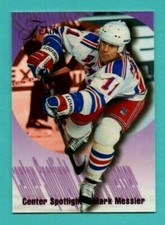 Mark Messier 1994-95 Flair Center Spotlight #8 Rangers 