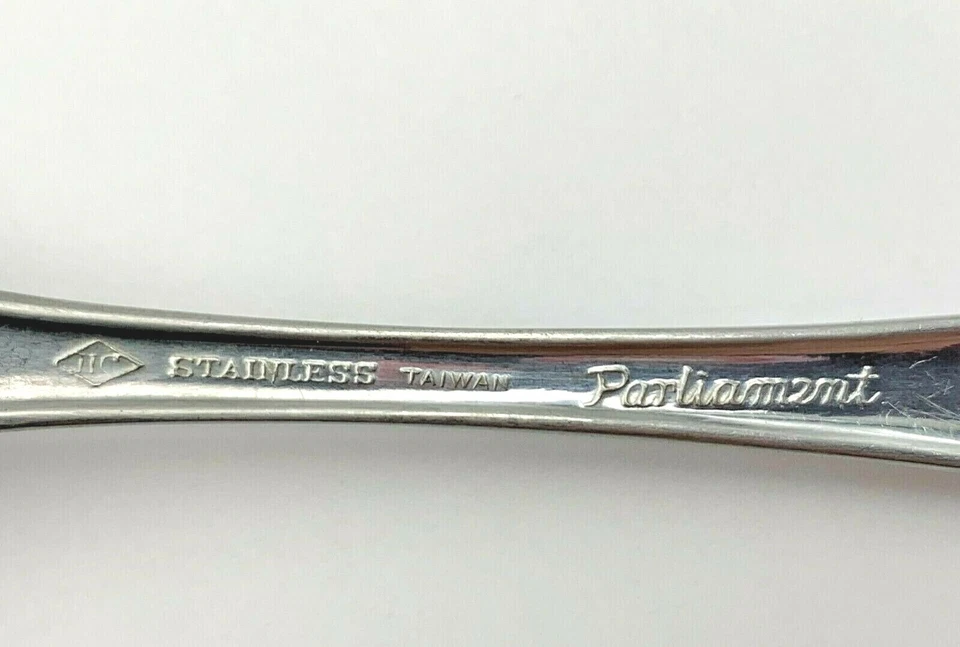 Cubiertos de acero inoxidable PARLAMENTO IMPERIAL INTERNACIONAL Taiwán 22-111 Foto 2 de 2