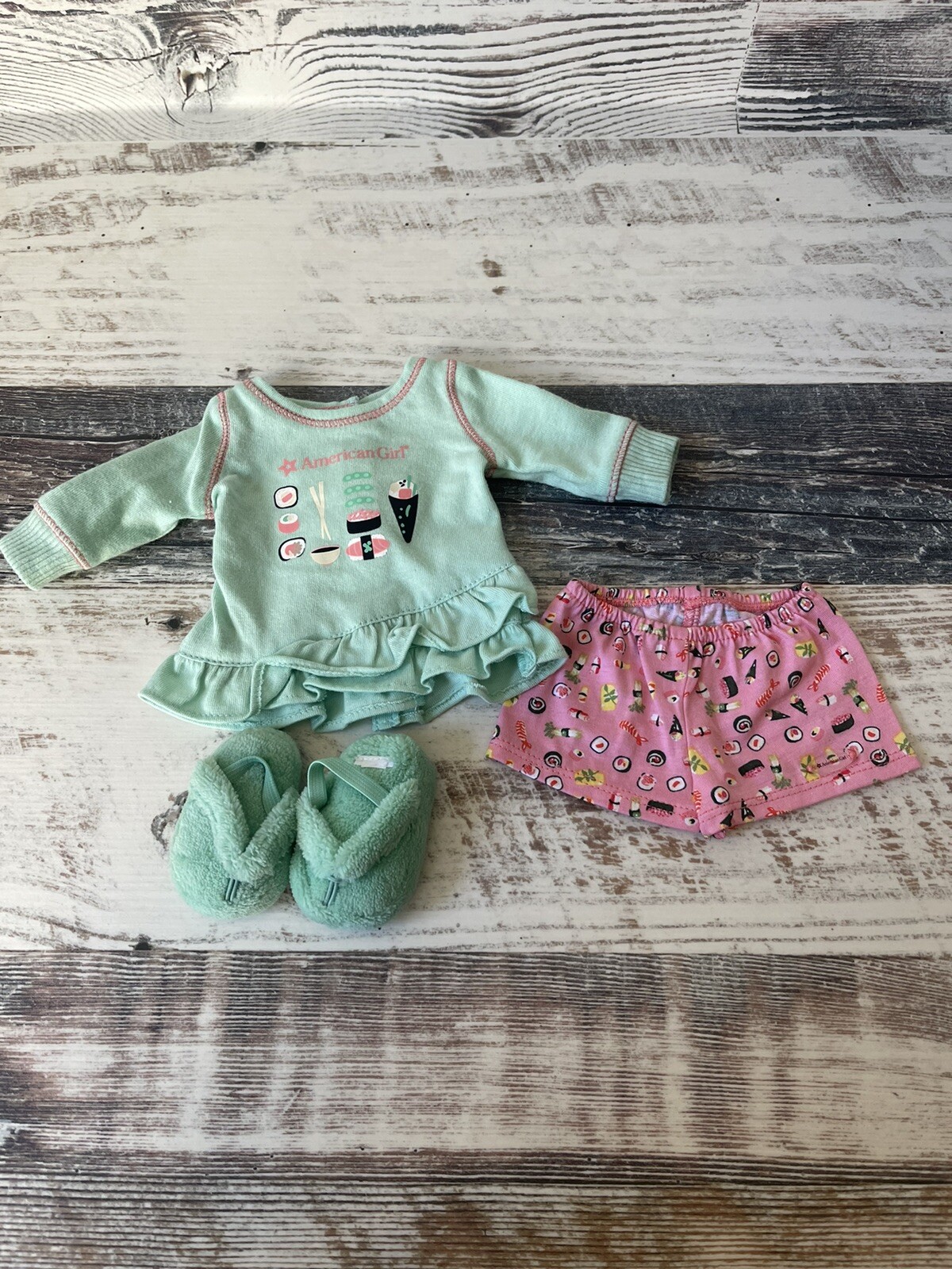 SAOLA American Girl Doll Truly Me THAT’S HOW WE ROLL PJ solo top pantaloncini e pantofole