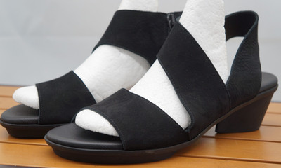 New!  Arche Jaylhy sandals in black Nubuck  Made in France Size 40 US 9