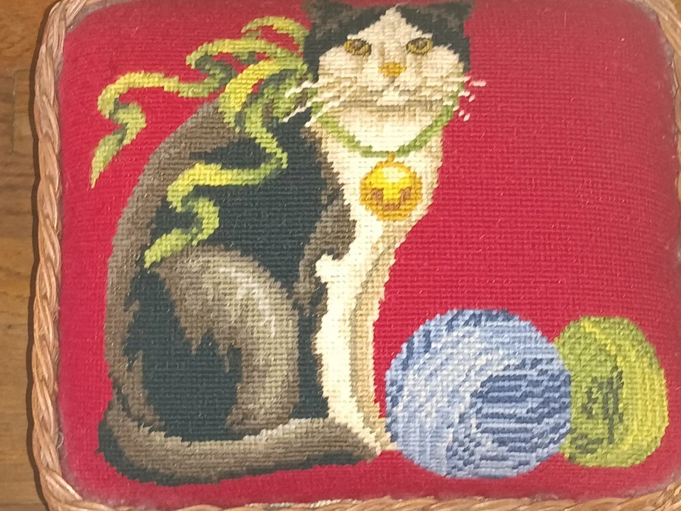 Vintage Cat Cushioned Needlepoint Woven Wicker Footstool/Ottoman  13”x 12”x 11” - Image 2 of 4