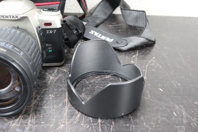 Pentax ZX-7 35mm Camera 28-80mm SMC Pentax Lens Carrying Case No