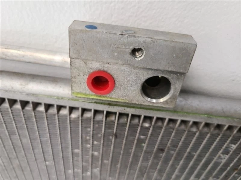 2013-2020 NISSAN PATHFINDER 3.5L AC Condenser 921003JA0E 13-20      Foto 2 de 4