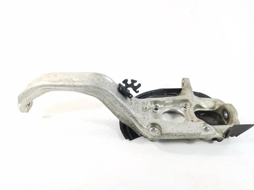 Maserati Levante 3.0 L AWD 2017 Front Right Spindle Knuckle 670032052 OEM - Picture 2 of 11