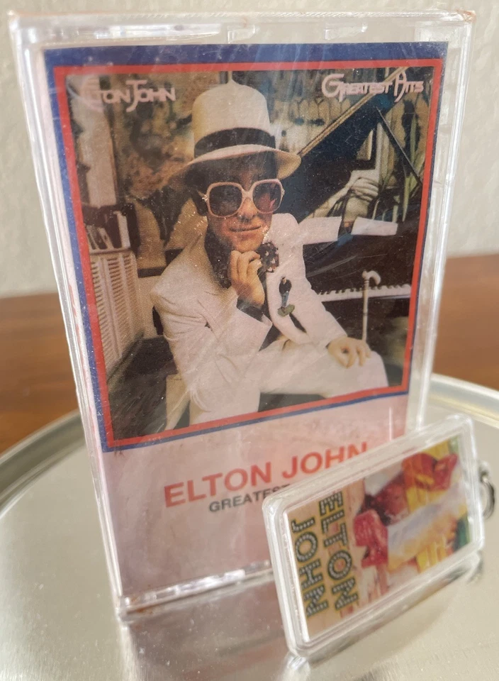 Elton John “Greatest Hits” RARE Key Chain / VINTAGE Cassette Souvenir SEALED NEW - Image 3 of 4