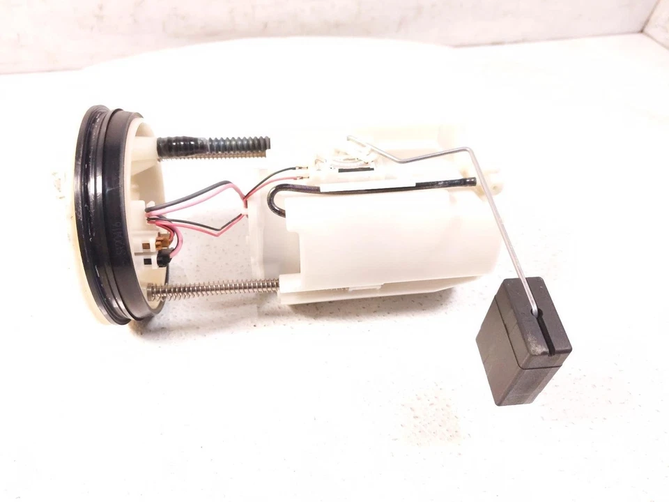 Bomba de tanque de combustible de gasolina Honda Accord Crosstour 2010-2011 17045-Tk4-A00 Foto 2 de 4