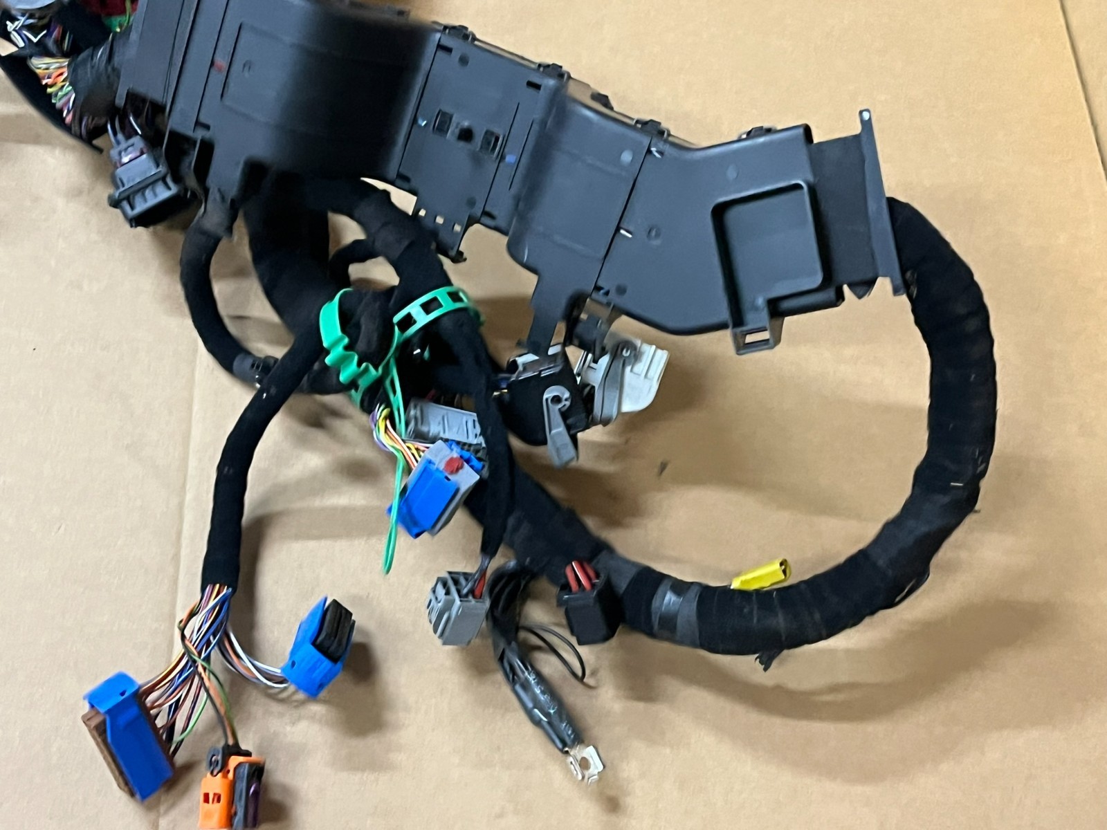 Maserati Levante 2020 Rear Wiring harness P/N 06701043010