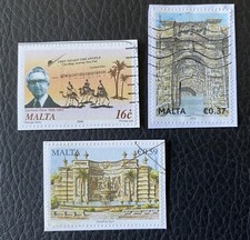 Lot de 3 timbres de Malte années diverses - Sur Fragments DL82