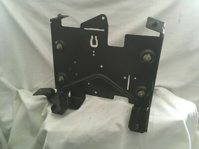 Mercedes Benz W210 S210 Halter A2108205314 für CD-Wechsler Bose Sound Verstärker