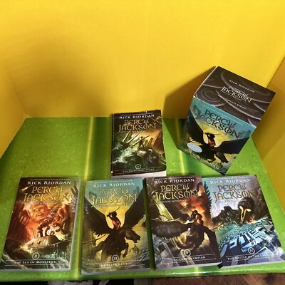 Percy Jackson Complete Series~ 5 Books  No Poster!!