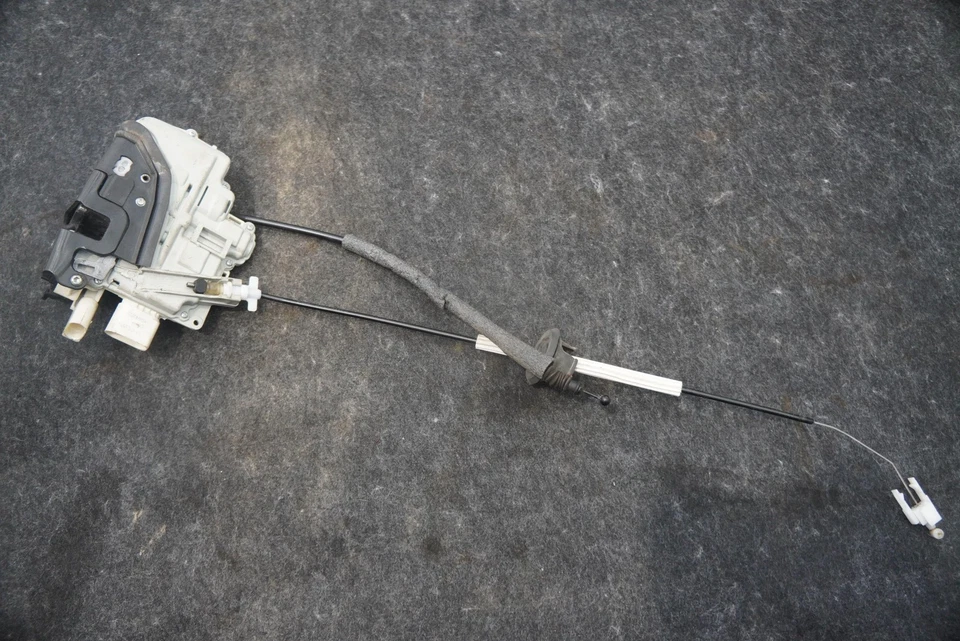 Actuador de cierre de puerta de conductor delantero izquierdo 9A783731501 Porsche 718 Cayman 982 Foto 2 de 4