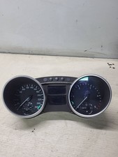 Mercedes-Benz ML W164 2007 Diesel Geschwindigkeitsmesser Cockpit A1645403347 Mercedes-Benz ML W164 2007 Diesel Geschwindigkeitsmesser Cockpit A1645403347