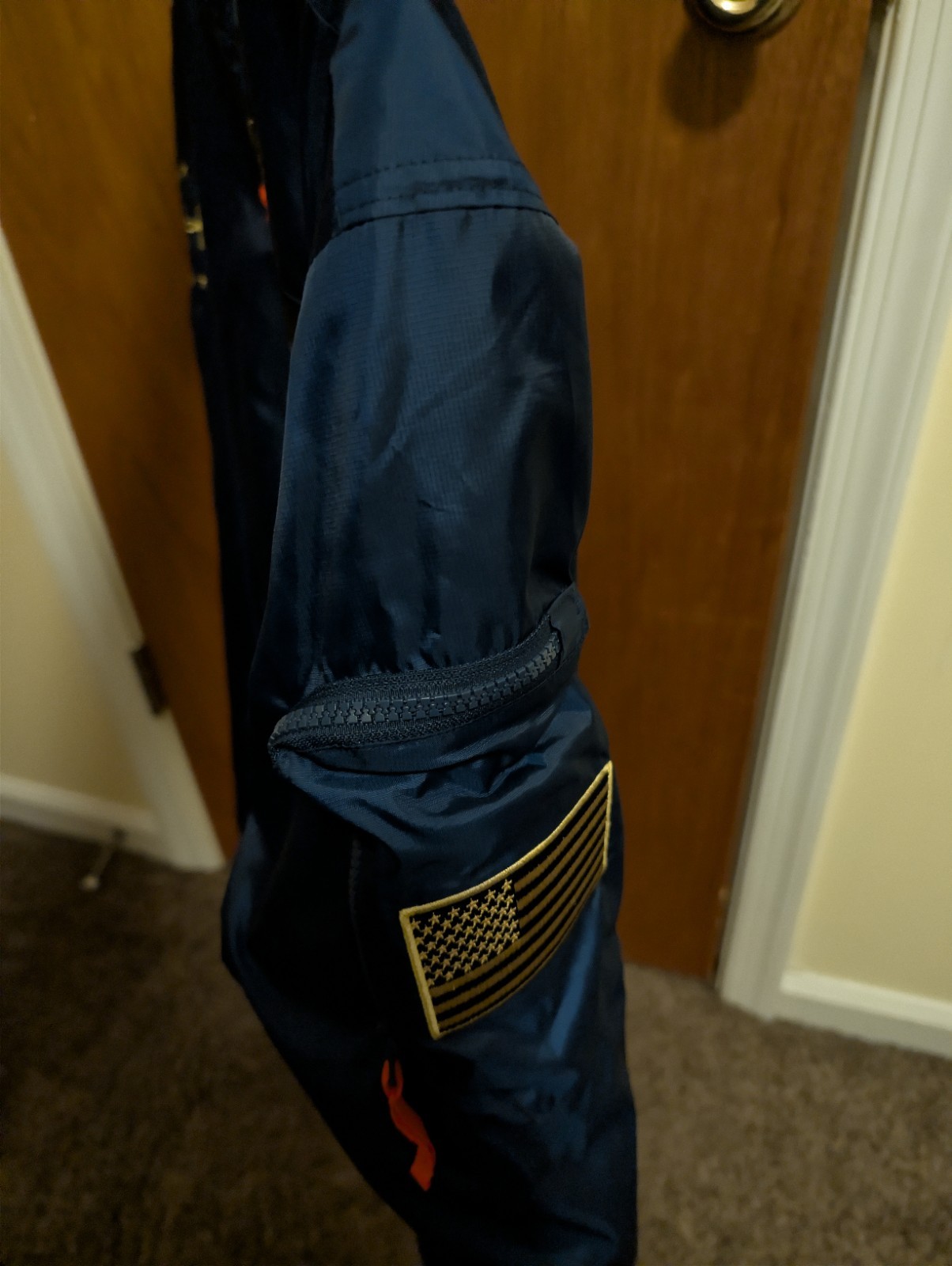 Project Rock bomber jacket large - image 4