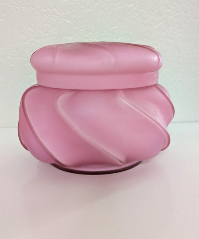 Vintage Fenton Satin  Wild Rose No. 6080 Large Covered Candy Box 1961-1962