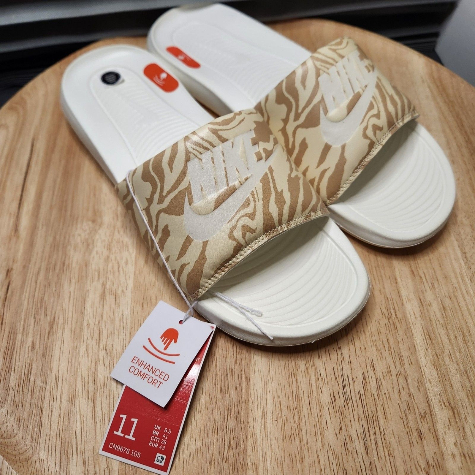Nike Victori One Slide Womens Size 11 Unworn Brand New