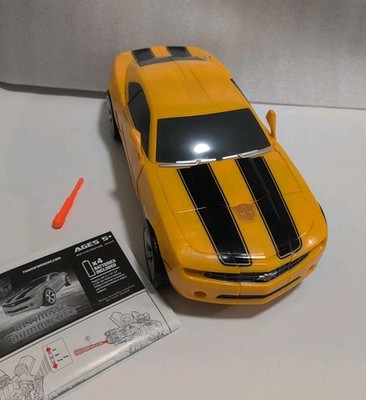 Hasbro 2007 Ultimate Bumblebee Autobot Action Figure Working