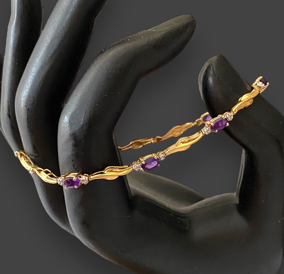 Amethyst Baguette Heart Bracelet in 14K Yellow Gold main image 0