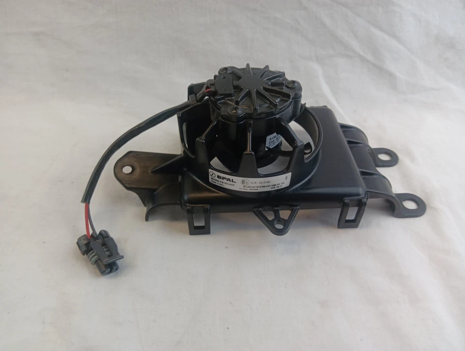 VENTILADOR DE RADIADOR ULTRA LIMITADO Harley davidson genuino 14-up electra glide 3e014075 Foto 3 de 4