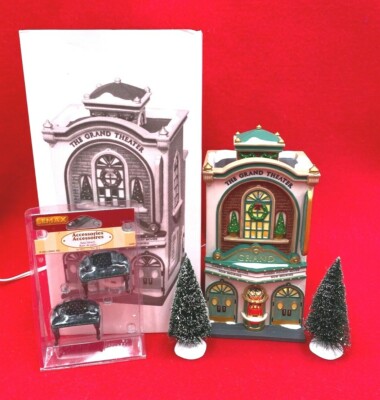 DEPT 56 CHRISTMAS IN THE CITY THE GRAND MOVIE THEATER 58870 W BENCHES + 2 TREES