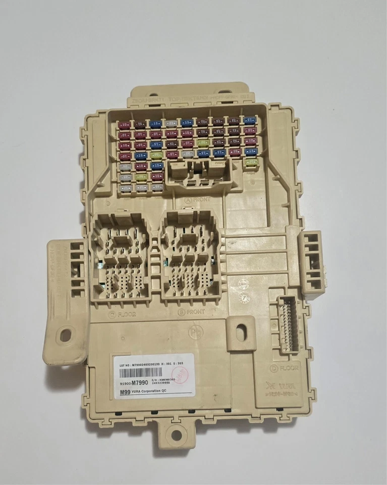 Соединительный блок детали Kia forte 91900-M7990 - Изображение 2 из 3