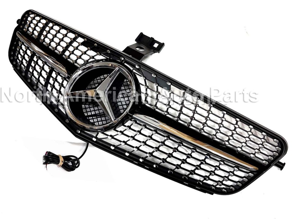 Parrilla Frontal Estilo Diamante C63 Para Mercedes Clase C (2008-2012) – Color Plata Brillante, Royal Auto Parts