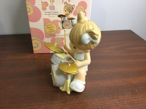 Brought Together Through The Beat - Precious Moment Figurine FC041 New in Box - Picture 2 of 7