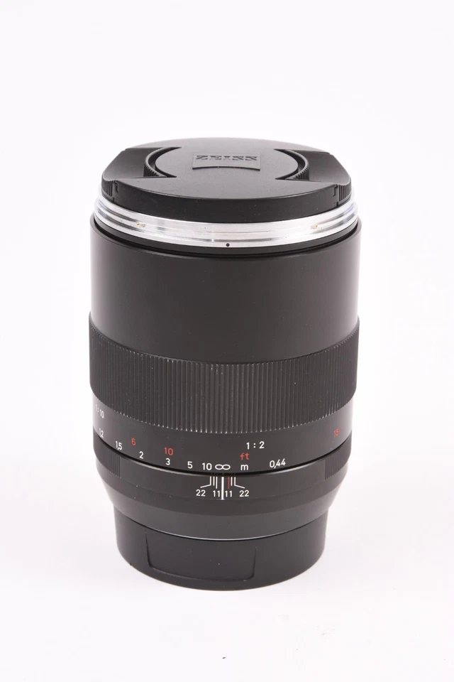 Zeiss 100mm f/2 ZE T* Makro-Planar MF Lens for Canon EF #06919 - Image 2 of 4