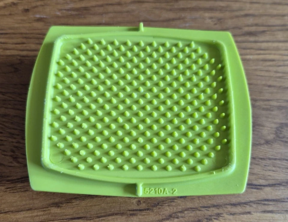 Tupperware, CombiPlus, Multi Reibe, Ersatzteil Reibehilfe/Fingerschutz - Bild 2 von 2