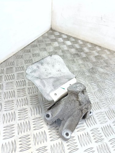 Audi Q5 SQ5 2015 Diesel 176kW Halterung Lager Motor 8K0199307 RPG19632