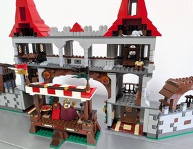 LEGO Castle Kingdoms Joust 10223 Knights King Tournament Set