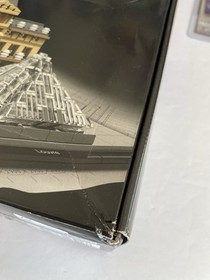 LEGO Architecture: Louvre 21024 | Brand New | Retired | Free Ship | Box Damage