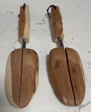 SofSole Cedar Shoe Tree Adjustable Stretcher Mens  Womens Medium
