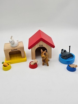Hape Family Pet Set wood Dollhouse Imaginative Play