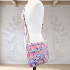 ❤️ vera bradley Disney Minnie's Garden Party Triple Zip Hipster Pink Purple