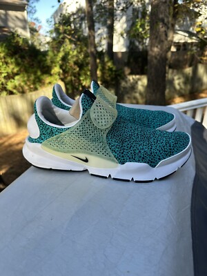 NEW NIKE 2017 SOCK DART 942198 300 TURBO GREEN SAFARI Sz 12 Men s Free AIR MAX