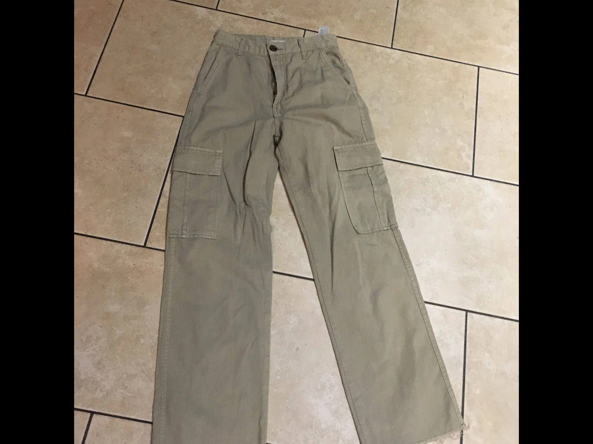 Cargo pants deals stradivarius