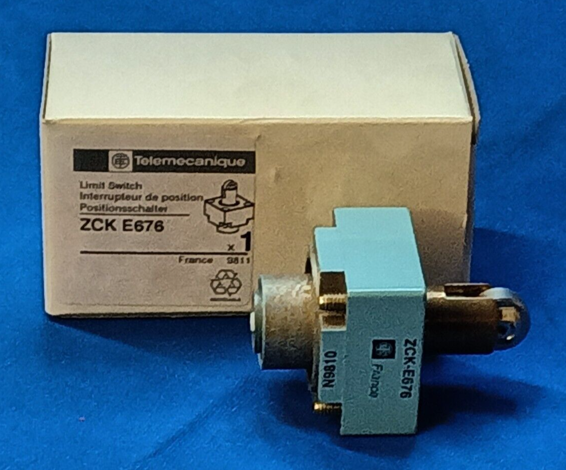 SCHNEIDER ELECTRIC TELEMECANIQUE LIMIT SWITCH HEAD ZCK-E676 | eBay