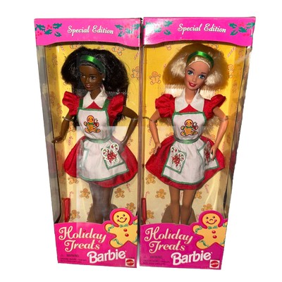 Holiday Treats Barbies  Special Edition  1997