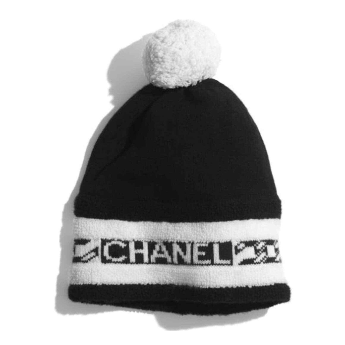 Chanel REV Black White Pom Pom Cashmere CC Logo Knit Cloche Beanie