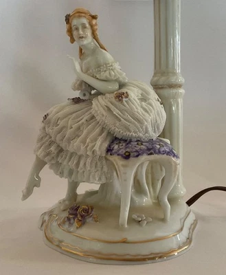 1895 E.A. Müller Porcelain Figurines Lady w/ Lace Germany Table Lamp ( damage ) - Image 1 of 4
