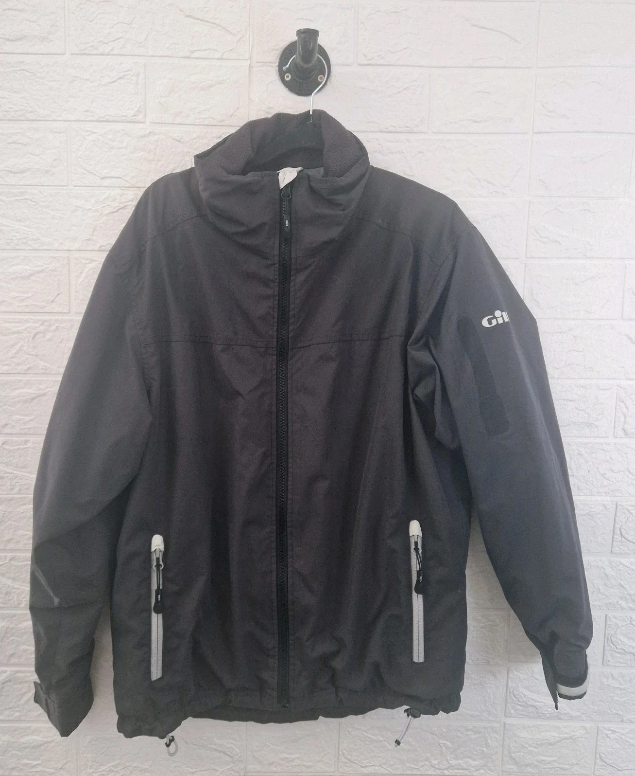 Men’s Gill Coast Inshore Sport Jacket Small Sailing Fishing Waterproof Dark Grey
Opens in a new wind