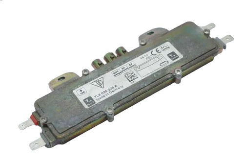 Antennenverstärker hinten Rechts Spoiler Porsche Cayenne 9PA 955 7L5035225A