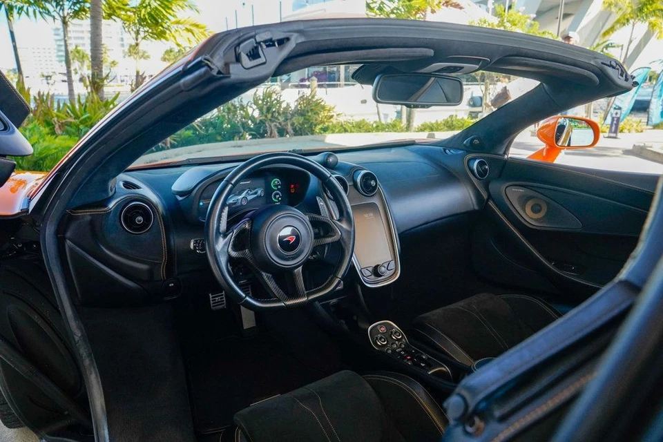 McLaren 570S Spider 2018 Foto 3 de 4