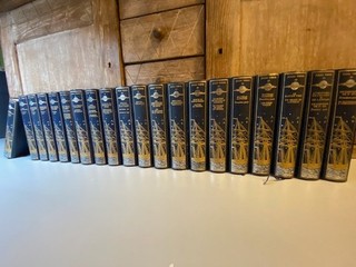 Rare collection Ed. JEAN DE BONNOT Jules Verne 20 volumes 1978 Excellent état