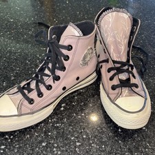 Custom Design Extra Comfort Woman  s Size 7 Chuck Taylor All Star Converse 