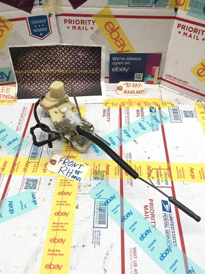 MECANISMO DE CIERRE ACTUADOR CERRADURA PUERTA DELANTERA DERECHA Asm 96 97 98 99 ISUZU OASIS Foto 2 de 4